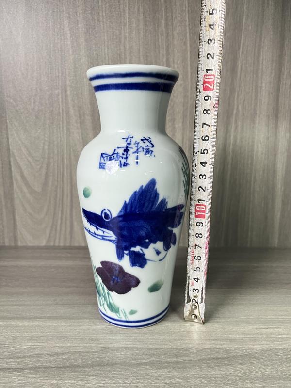 古玩陶瓷青花加彩魚藻紋賞瓶(李苦禪筆意)拍賣,當(dāng)前價(jià)格280元