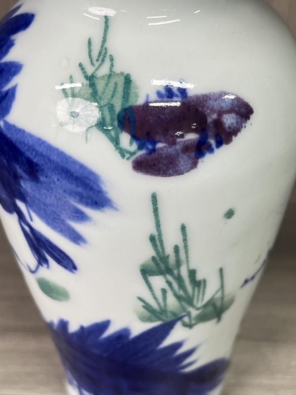 古玩陶瓷青花加彩魚藻紋賞瓶(李苦禪筆意)拍賣,當(dāng)前價(jià)格280元
