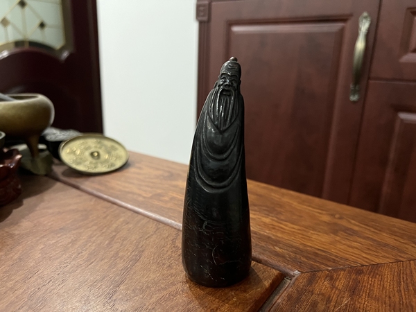 古玩轉(zhuǎn)賣清代**雕人物印章拍賣，當(dāng)前價(jià)格300元