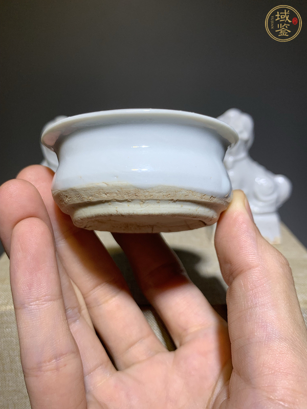 古玩陶瓷明末清初·白釉三供真品鑒賞圖