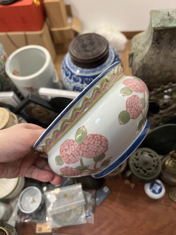 古玩陶瓷彩繪花卉紋香爐拍賣,當(dāng)前價(jià)格199元