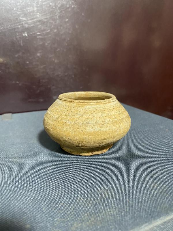 古玩陶瓷宋,黃釉水盂拍賣,當前價格1150元