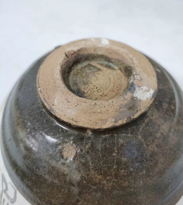 古玩陶瓷明代白覆輪碗拍賣,當前價格980元