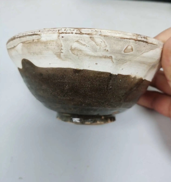 古玩陶瓷明代白覆輪碗拍賣,當前價格980元