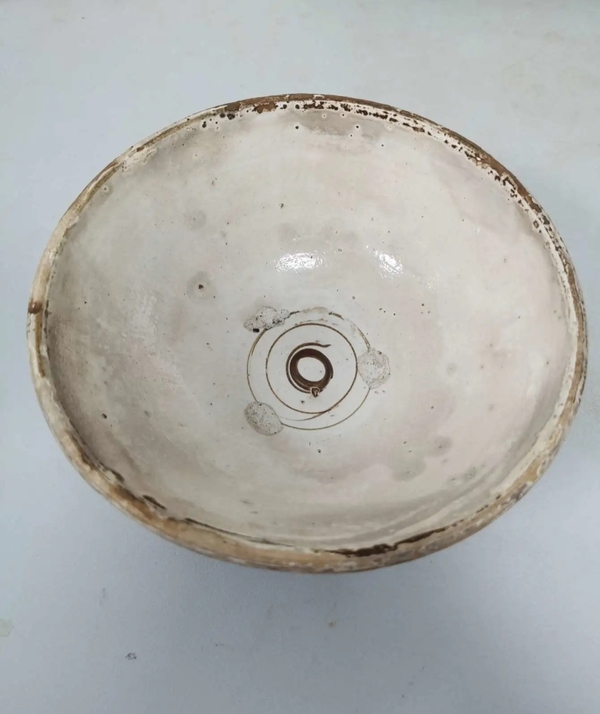 古玩陶瓷明代白覆輪碗拍賣,當前價格980元