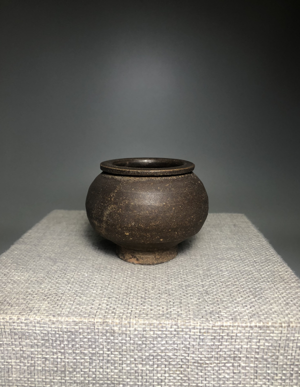 古玩陶瓷元代醬釉茶入【收藏佳品】拍賣，當前價格0元