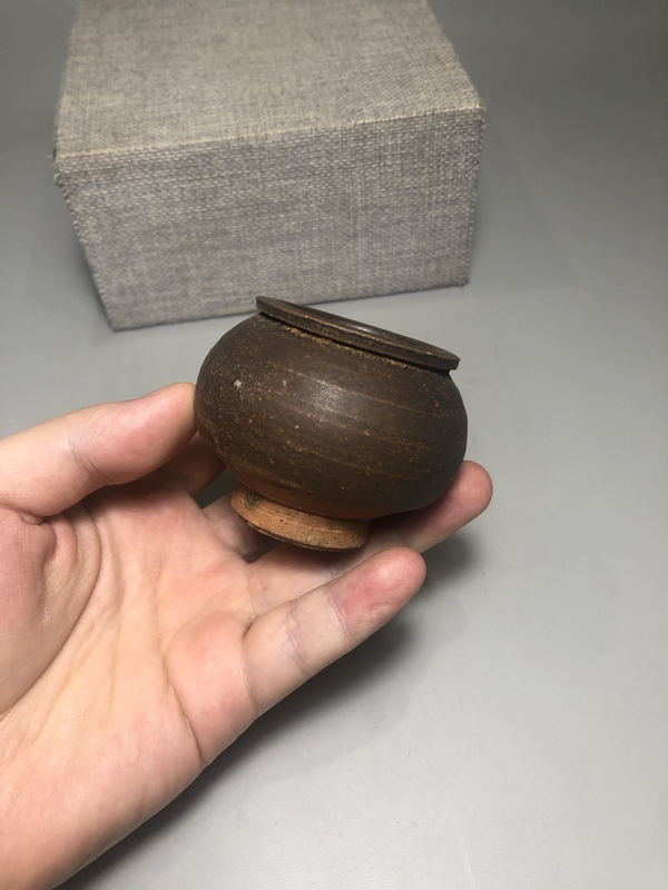 古玩陶瓷元代醬釉茶入【收藏佳品】拍賣，當前價格0元