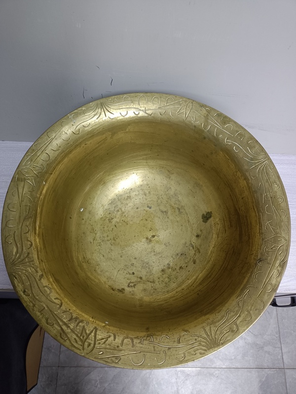古玩陶瓷龍紋折沿銅盆拍賣，當前價格16000元