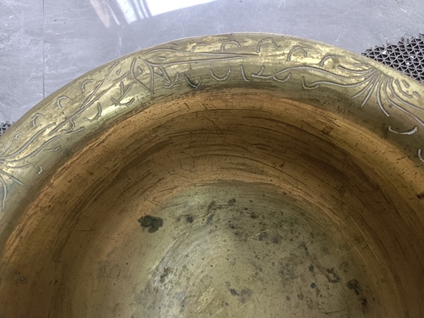 古玩陶瓷龍紋折沿銅盆拍賣，當前價格16000元