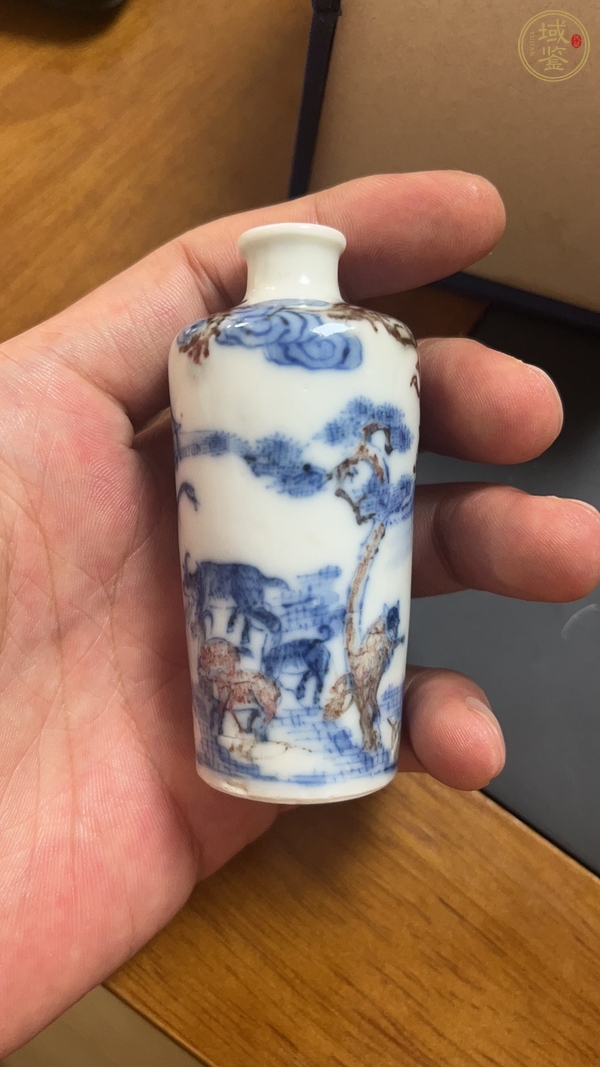 古玩陶瓷鼻煙壺真品鑒賞圖