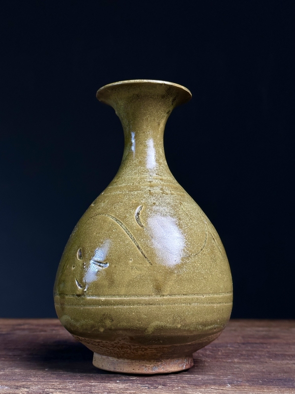古玩陶瓷耀州窯青釉刻花玉壺春瓶拍賣,當(dāng)前價(jià)格43800元