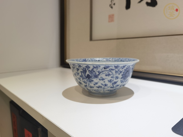 古玩陶瓷青花纏枝大碗真品鑒賞圖