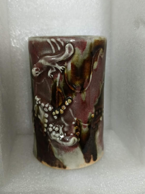 古玩陶瓷清中三陽開泰品種松鼠葡萄紋筆筒拍賣,當前價格4600元