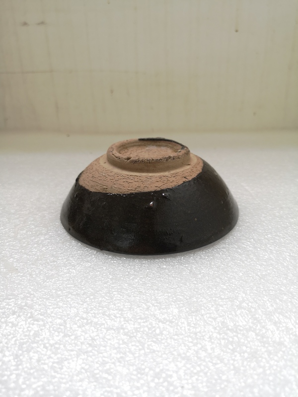 古玩陶瓷清早期褐釉碗拍賣,當前價格456元