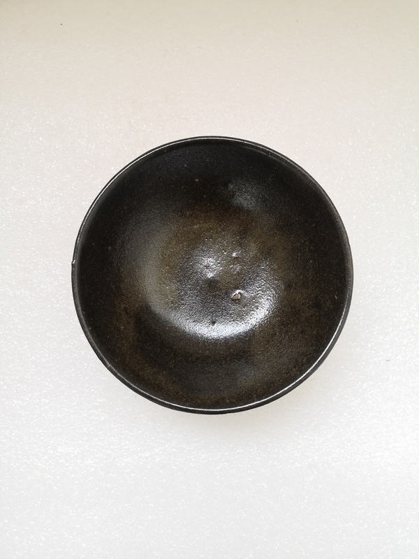 古玩陶瓷清早期褐釉碗拍賣,當前價格456元