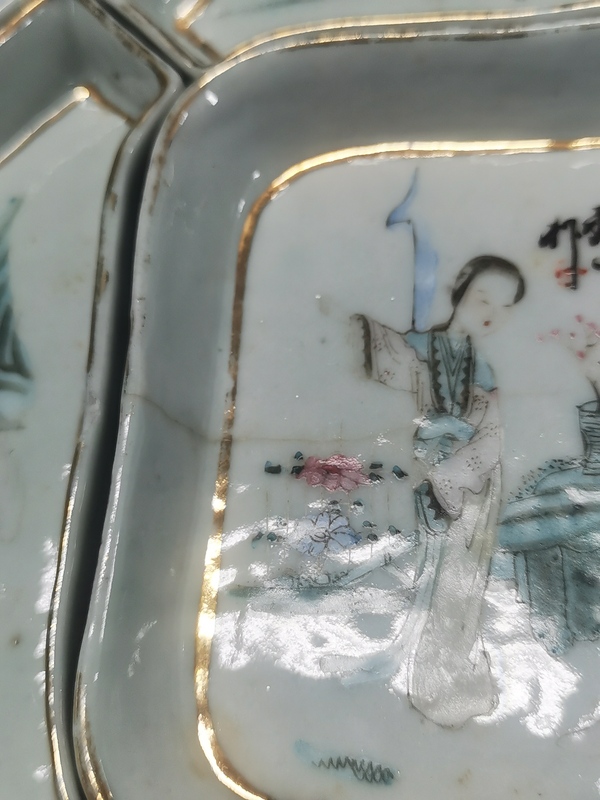 古玩陶瓷民國戌午年(1918)粉彩侍女九子盤拍賣,當前價格3500元