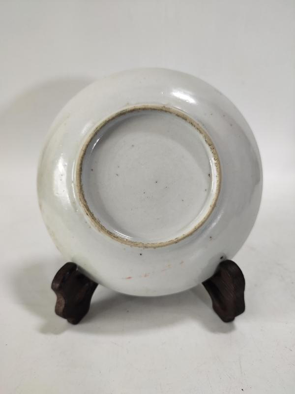 古玩陶瓷清晚期-廣彩洞石花鳥紋折沿盤拍賣,當前價格500元