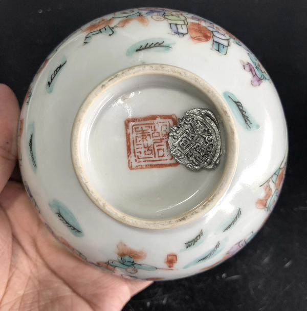 古玩陶瓷粉彩百子鬧春紋晚拍賣,當前價格5000元