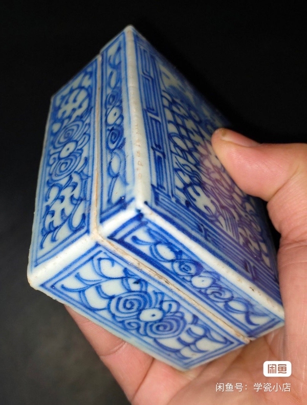 古玩陶瓷清中期青花淡描蝙蝠紋四方印盒拍賣,當前價格2580元