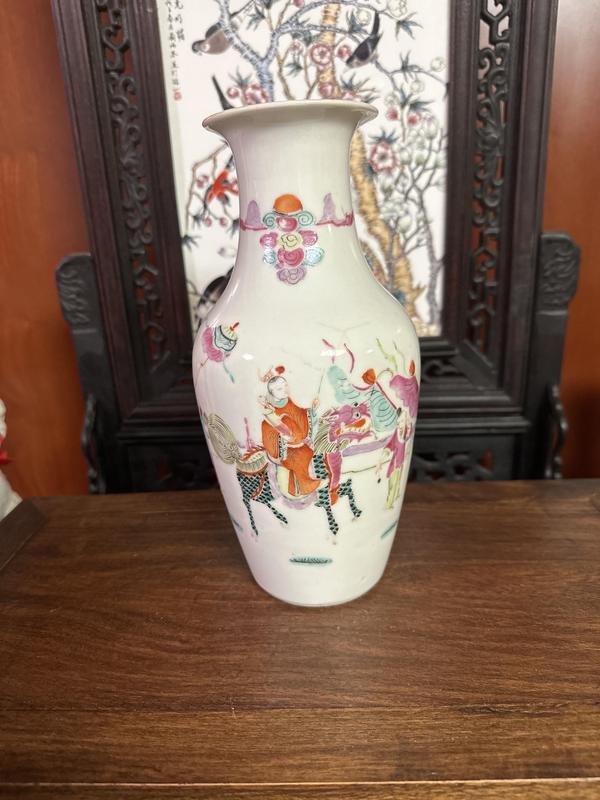 古玩陶瓷粉彩麒麟送子瓶拍賣,當前價格3680元