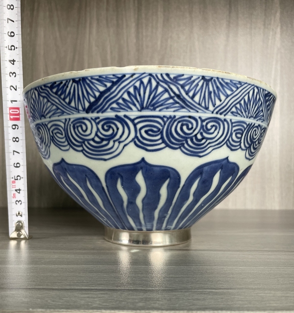 古玩陶瓷清康熙 青花仰蓮紋雞心大碗(官家重器)拍賣,當前價格8300元