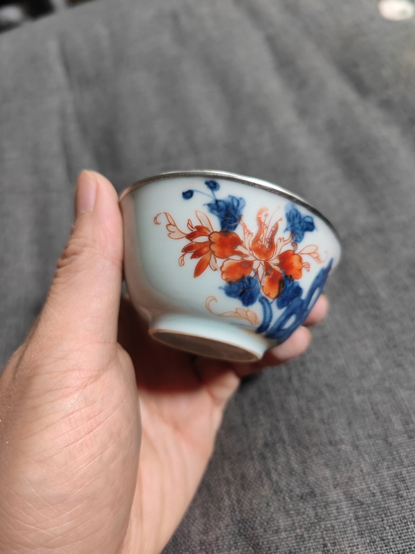 古玩陶瓷清康熙?青花礬紅紋花卉杯拍賣,當前價格2300元