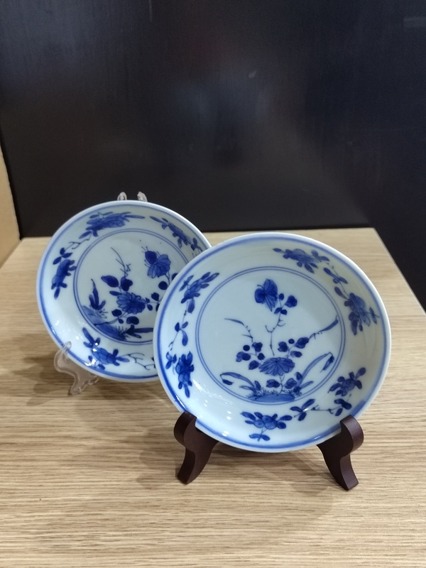 古玩陶瓷清康熙花卉紋青花盤一對拍賣,當前價格1500元
