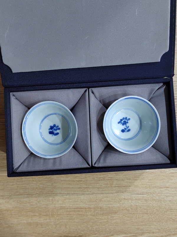古玩陶瓷清康熙花蝶紋青花主人杯一對拍賣,當前價格2288元