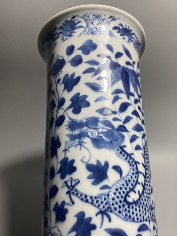古玩陶瓷青花龍穿牡丹花卉紋花觚箭筒瓶拍賣(mài),當(dāng)前價(jià)格5880元