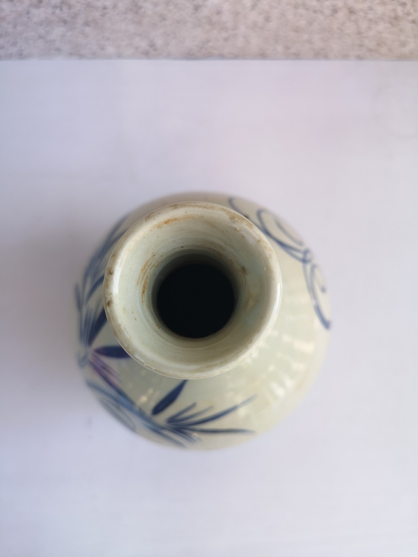 古玩陶瓷花卉紋青花瓶拍賣,當前價格680元