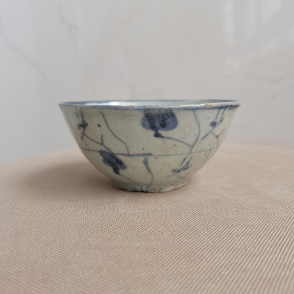 古玩陶瓷青花靈芝紋碗拍賣,當前價格0元