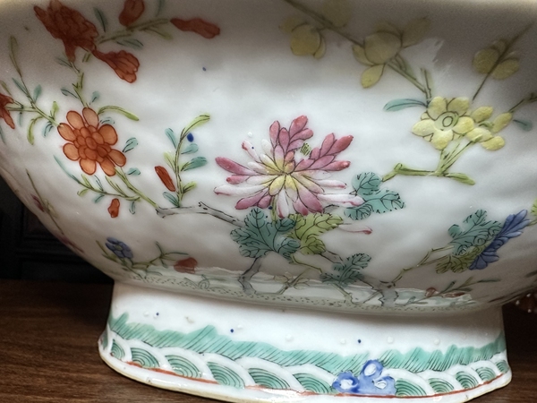古玩陶瓷道光粉彩十二花神荷葉貢盤拍賣,當前價格12500元