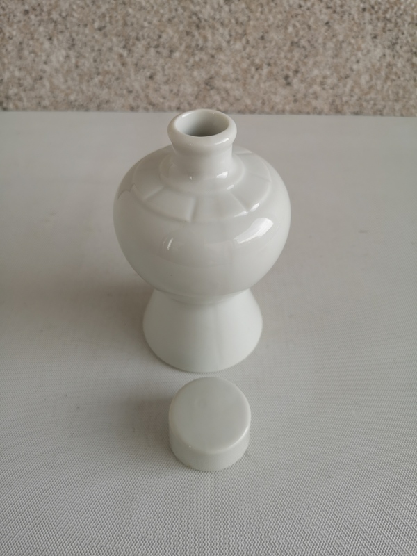 古玩陶瓷白釉梅瓶拍賣,當前價格168元