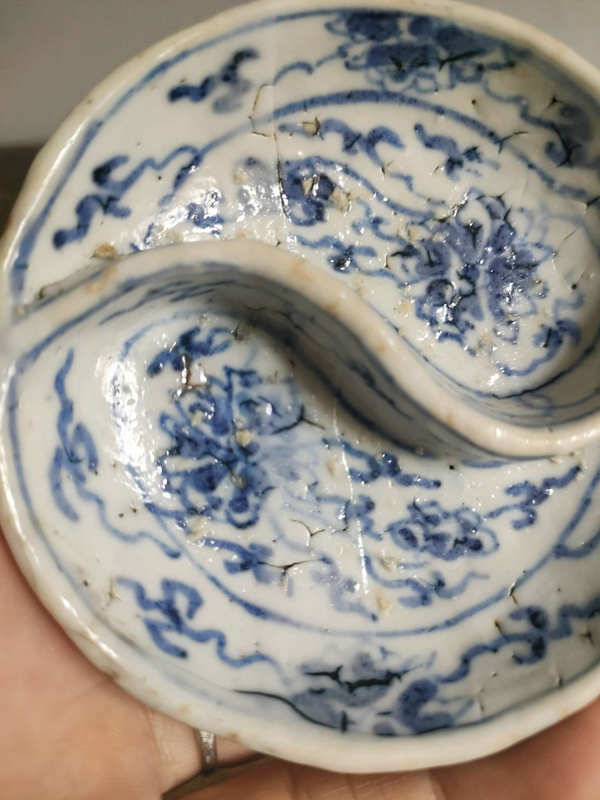 古玩陶瓷清康熙年制款青花纏枝花卉紋八卦型筆添拍賣,當(dāng)前價(jià)格980元