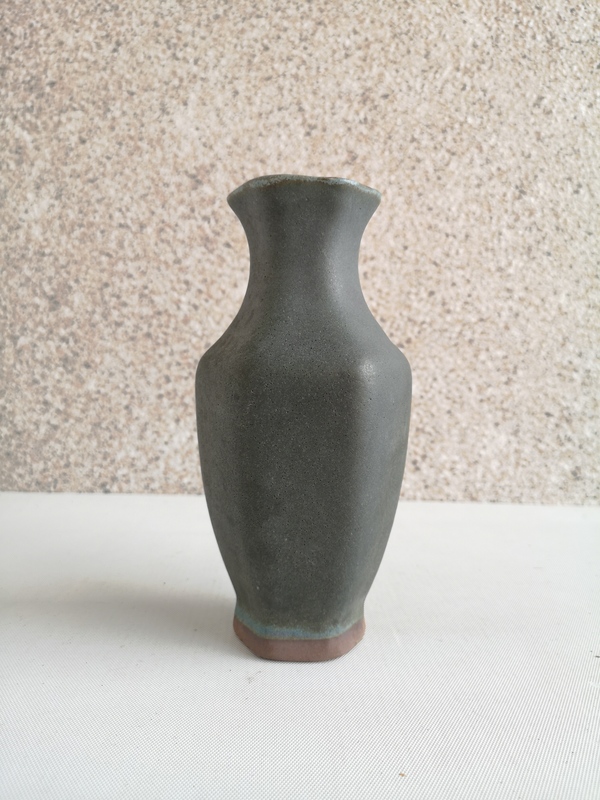古玩陶瓷鈞釉六方瓶拍賣,當前價格398元