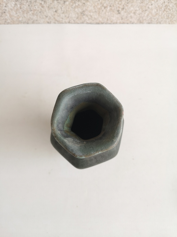 古玩陶瓷鈞釉六方瓶拍賣,當前價格398元