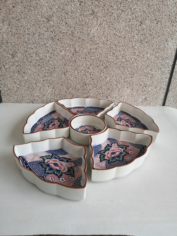 古玩陶瓷花卉紋六攢盤拍賣,當前價格480元