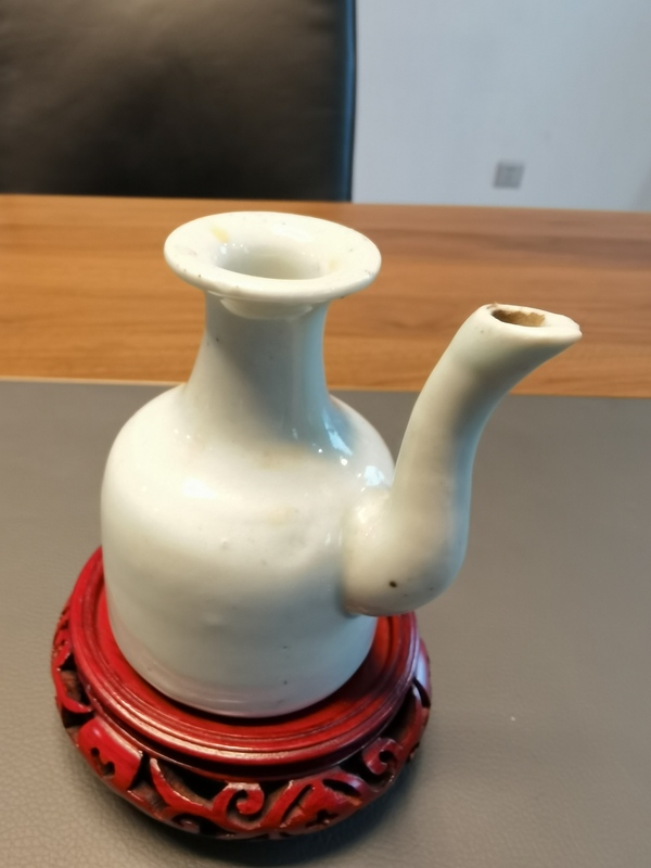 古玩陶瓷支丁燒白釉酒壺拍賣,當(dāng)前價(jià)格150元