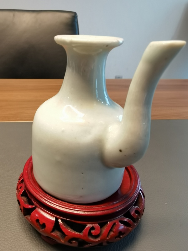 古玩陶瓷支丁燒白釉酒壺拍賣,當(dāng)前價(jià)格150元