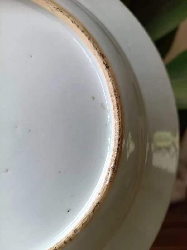 古玩陶瓷人物紋青花盤拍賣，當(dāng)前價格3000元