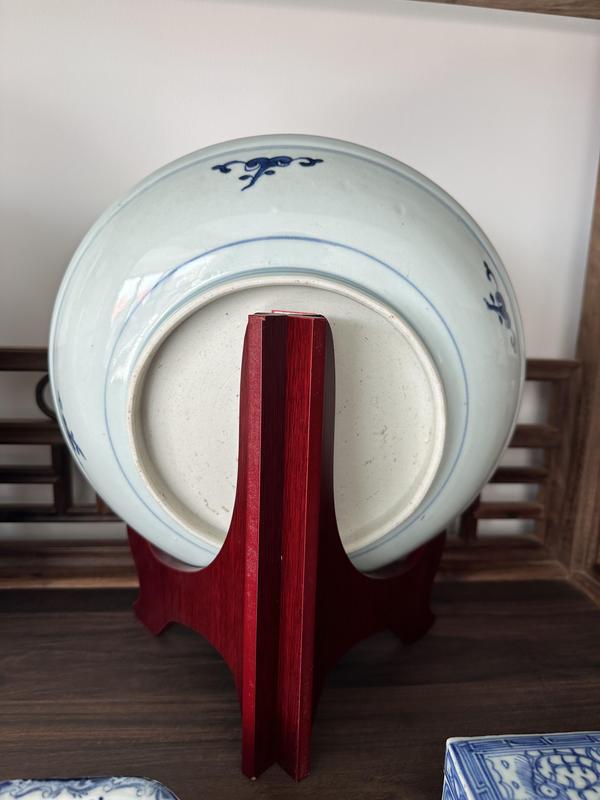 古玩陶瓷雍乾時期青花夔龍紋大盤拍賣,當前價格20000元