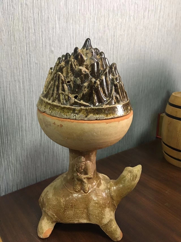 古玩陶瓷秦·龜熏拍賣,當前價格99999元