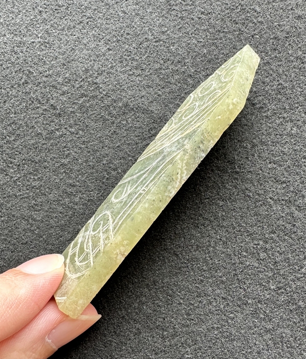 古玩玉器漢大型透閃石玉璧改圭，珠博評級80分B檔，老改老拍賣，當前價格99999元