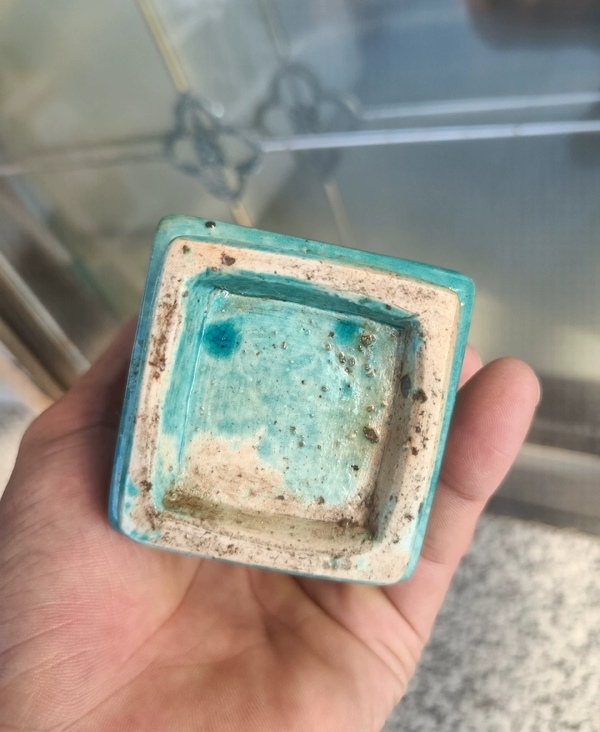 古玩陶瓷民國孔雀綠釉琮式瓶拍賣,當前價格1200元