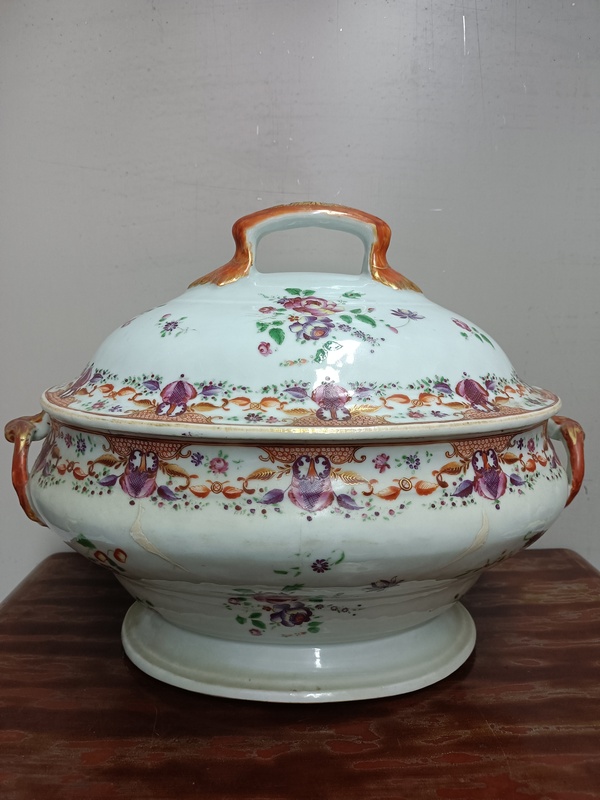 古玩陶瓷花卉紋描金大蓋盆拍賣,當(dāng)前價格4688元