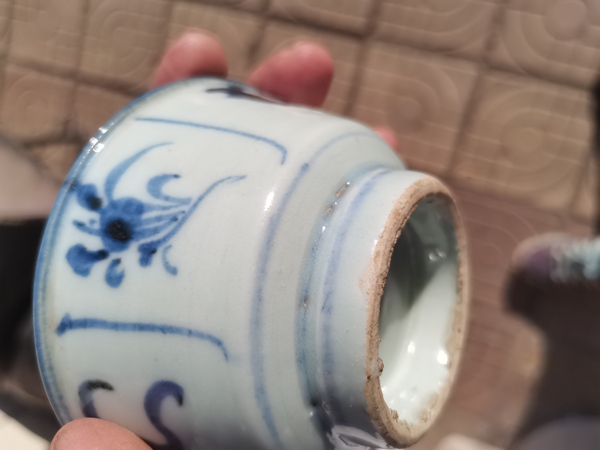 古玩陶瓷清代清早期青花花卉紋杯拍賣,當前價格1599元