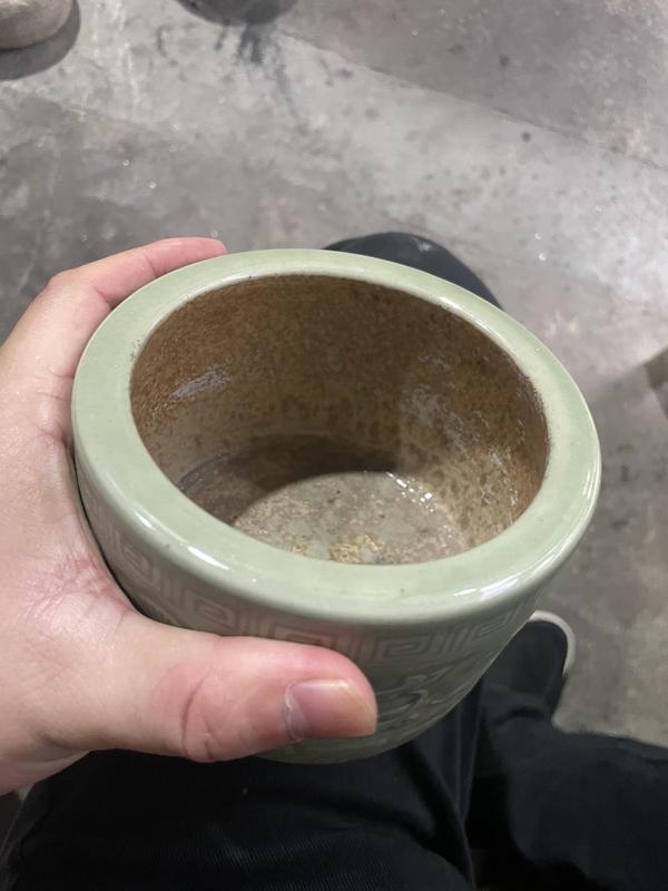 古玩陶瓷冬青釉暗刻花卉三足筒式爐拍賣,當前價格2888元