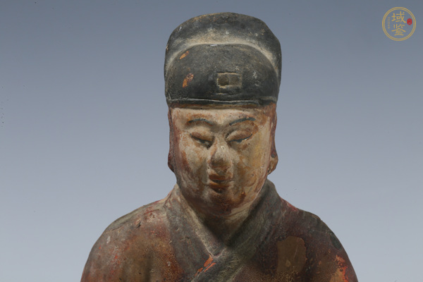 古玩雜項(xiàng)晚清·彩繪文官坐像真品鑒賞圖