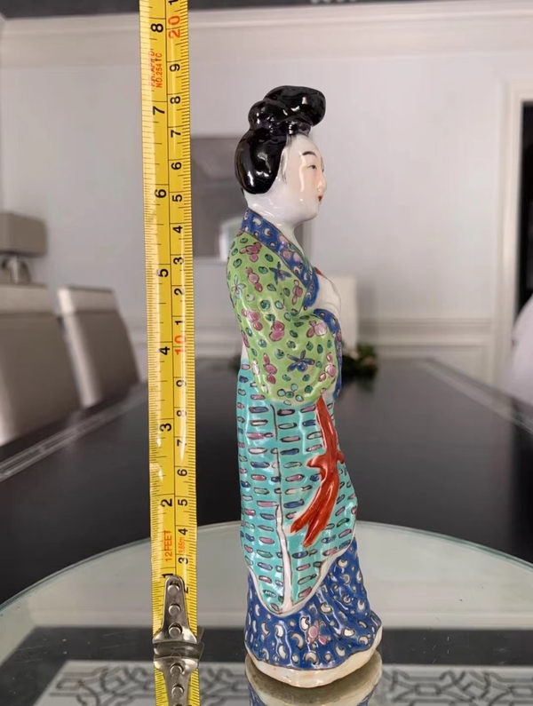 古玩陶瓷民國仕女瓷塑·黃祥記款·全品保真拍賣,當前價格65元