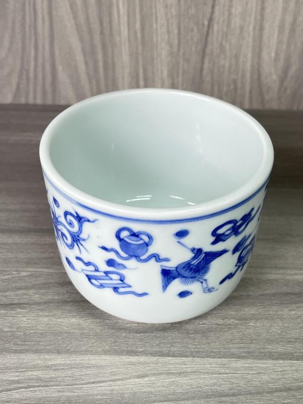 古玩陶瓷晚清民國 鶴鳳暗八仙紋青花琴爐(文房器)拍賣,當前價格580元